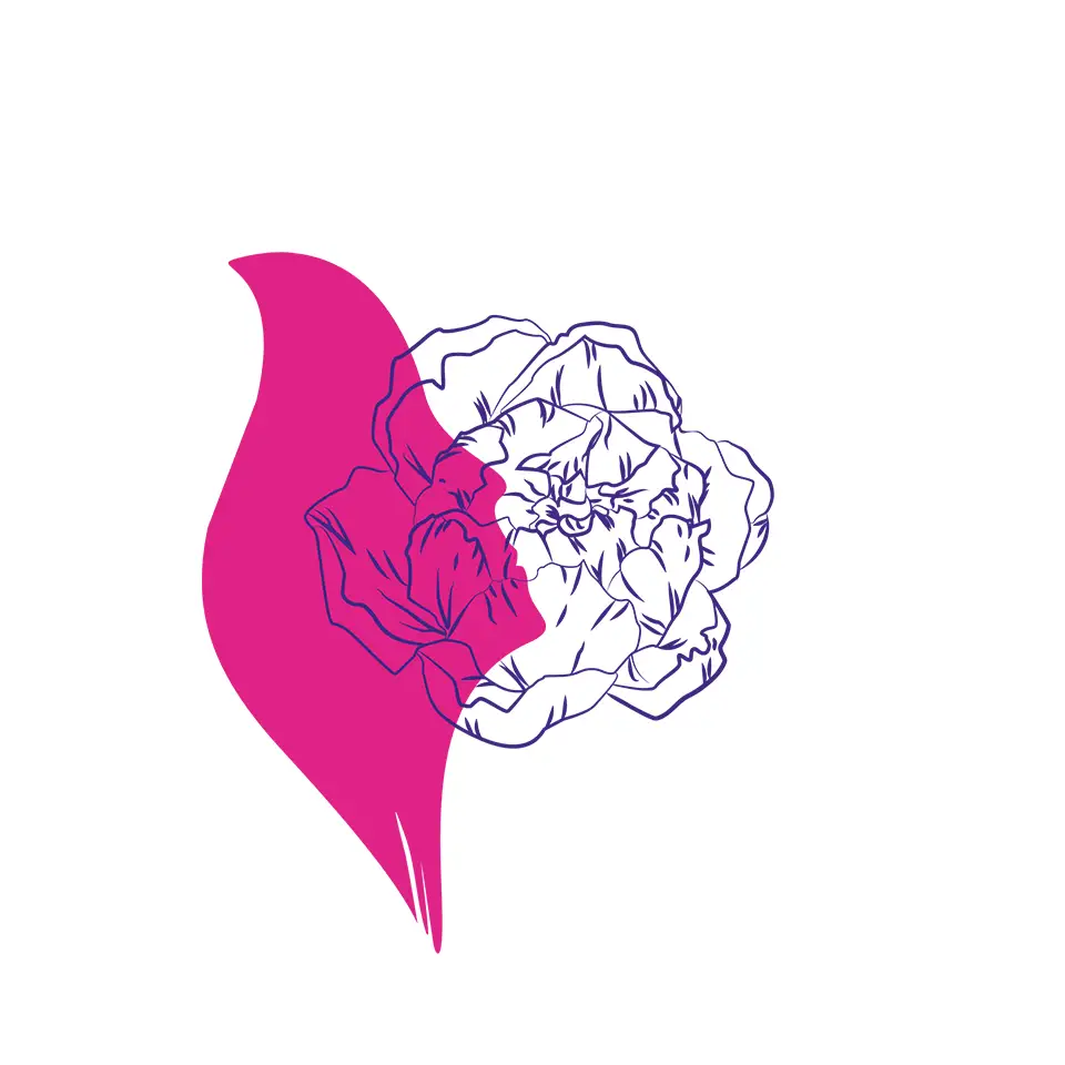femme sentant une pivoine